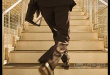 什么原因導致關節炎 日常五個動作千萬別做！