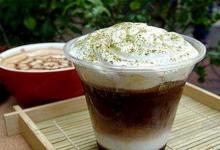 一杯奶茶相當(dāng)于5罐可樂(lè)6包薯片的含糖量