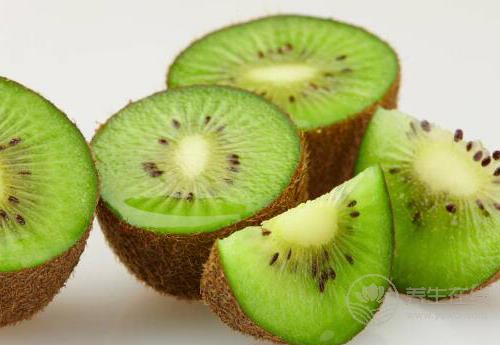 夏天經常口臭？不妨多吃這些水果，讓你保持口氣清新