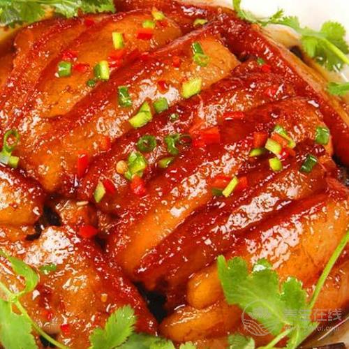 年過40后，這4種食物盡量少碰，以免給血管“添堵”