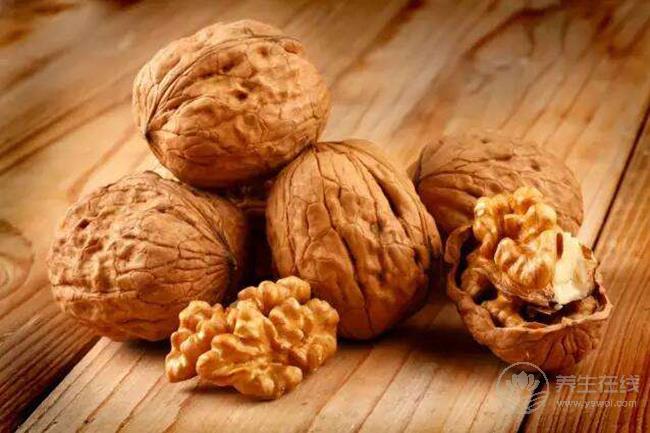 晚上睡不好，5種安神食物幫助你入睡