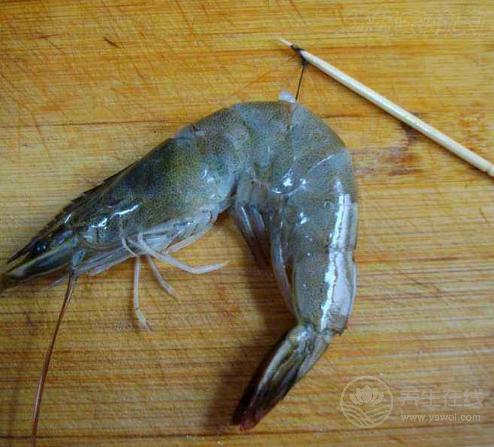 想吃美味的大蝦，先學(xué)會去蝦線！