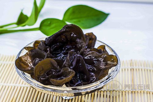 這些蔬菜都不能生吃，吃的要注意了