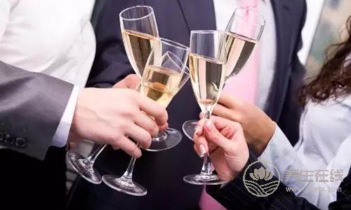 體臭可能是因為吃了這4種食物！