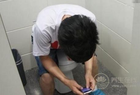 常便秘的你要特別注意這四個方面了！