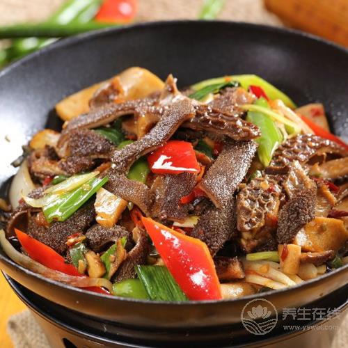 醫生提醒：血管堵的人，這4種食物要少碰！