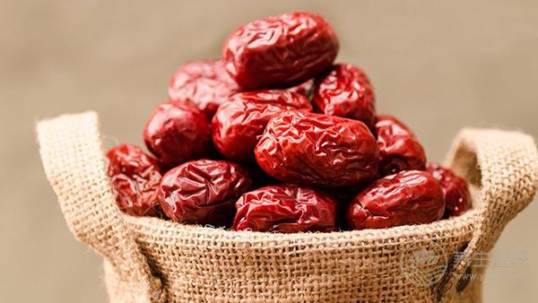 失眠先別著急吃藥，5種食物具有安神促眠的作用