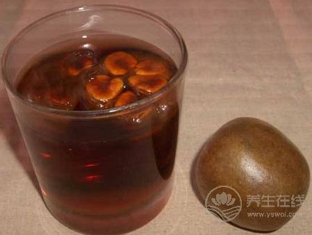 嗓子疼時不妨嘗試這些妙招，省錢又實用！