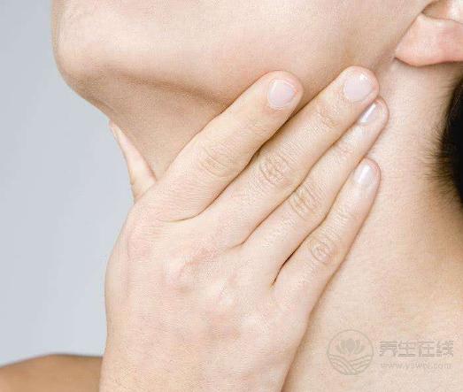 嗓子疼時不妨嘗試這些妙招，省錢又實用！