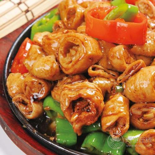 年過40后，這4種食物盡量少碰，以免給血管“添堵”