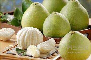 溫牛奶柚子檸檬 9種食物吃走口腔異味