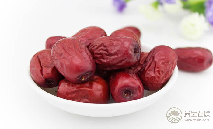大棗枸杞泡水的功效
