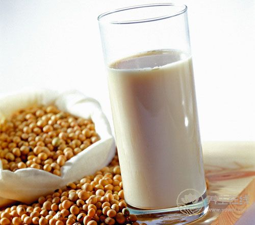 空腹最好不要碰這十種食物