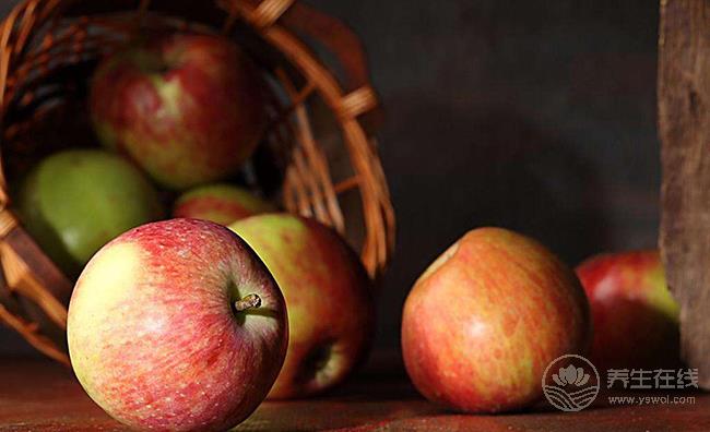 蘋果對身體有很多好處,但這3類人不適合吃 蘋果對身體有很多好處,但這3類人不適合吃