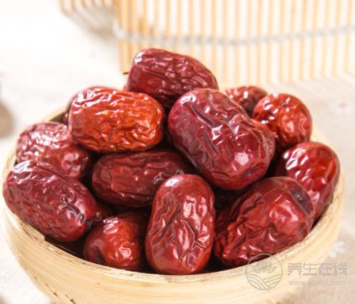 大棗能補(bǔ)血補(bǔ)氣，但這些食用誤區(qū)要警惕