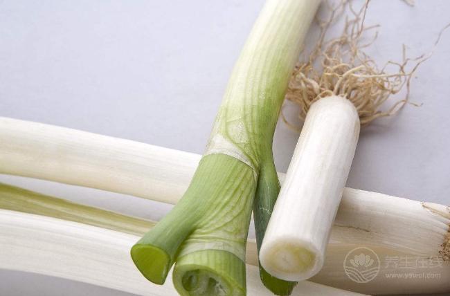 炒菜放大蔥，有這4個重要作用，可惜有些人不能吃