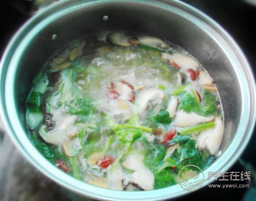 防治腦血栓，多吃幾種食物有幫助