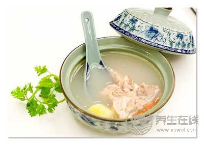 天冷愛喝湯 晚上喝湯好嗎？