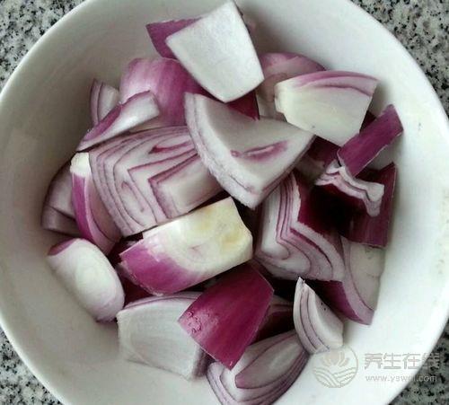 嗓子疼痛難不用吃藥,5種食物吃一吃,能好! 嗓子疼痛難不用吃藥,5種食物吃一吃,能好!