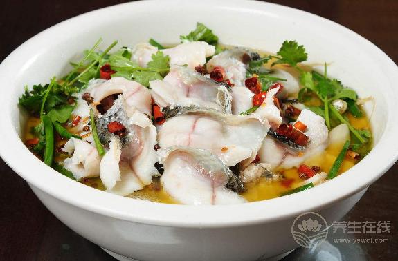 吃這3類食物，能幫你保持健康的頭發