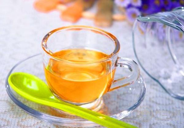 早上喝蜂蜜水好嗎？專家：不要空腹喝