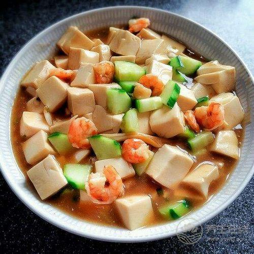 教你煎豆腐小竅門，這么做豆腐不會碎！