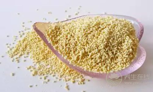 炒菜常放味精或雞精好，對人體有沒有害處？