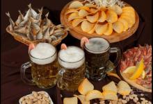 晚餐影響壽命，晚上少吃4種食物，你會(huì)更健康