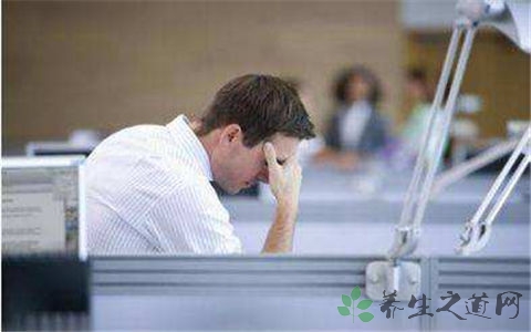 上班族經常頭痛的原因