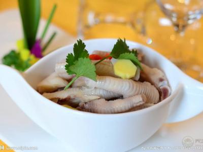 北菇鳳爪湯的功效和營養價值