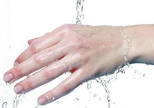 多年前燙傷的疤痕應該怎么樣去除