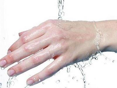 多年前燙傷的疤痕應(yīng)該怎么樣去除