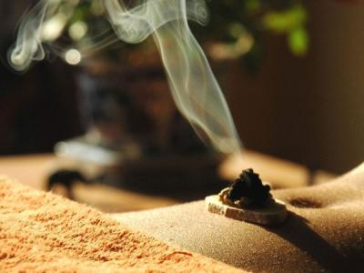 艾灸足底的穴位對(duì)身體有哪些好處