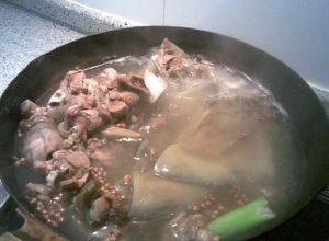 甲魚和什么一起燉可以起到補腎的效果 甲魚和什么一起燉可以起到補腎的效果