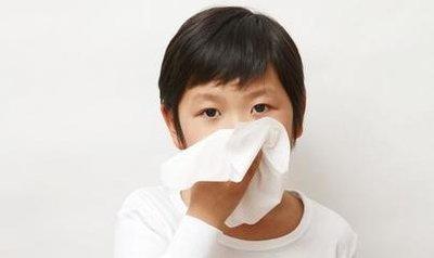 小兒支氣管炎反復(fù)發(fā)燒的解決方法