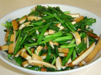 在做家常菜的時候韭菜炒什么好吃