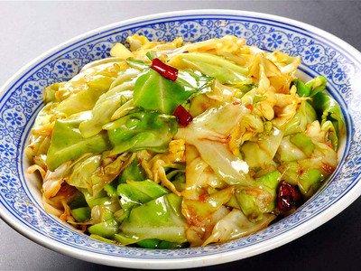 涼拌手撕包菜的做法與其養生效果