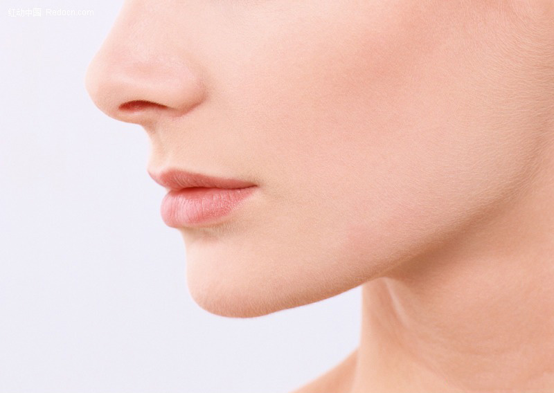 如何不通過手術(shù)的方式來縮小鼻頭