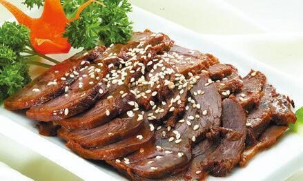 家常牛肉應該怎樣燉比較容易燉爛