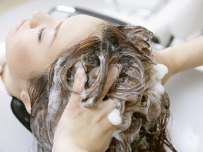 用淘米水洗頭會(huì)不會(huì)給頭發(fā)帶來危害