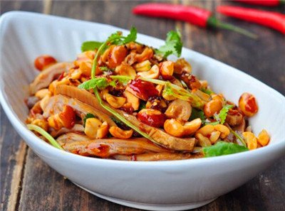 吃豬肚滋補什么怎么做豬肚會更好吃-易網健康<a href=http://www.gyfww.com/jkys/ target=_blank class=infotextkey>養生</a>網 吃豬肚滋補什么怎么做豬肚會更好吃