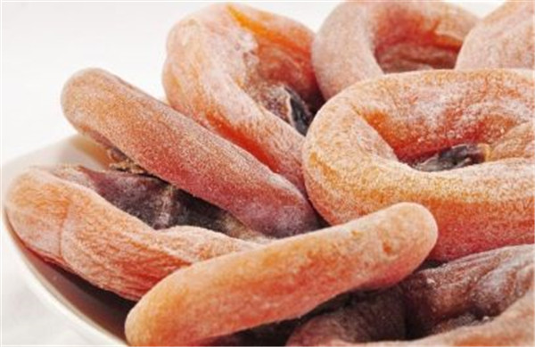 多吃柿餅是否能夠起到減肥的效果-易網健康<a href=http://www.gyfww.com/jkys/ target=_blank class=infotextkey>養生</a>網 多吃柿餅是否能夠起到減肥的效果