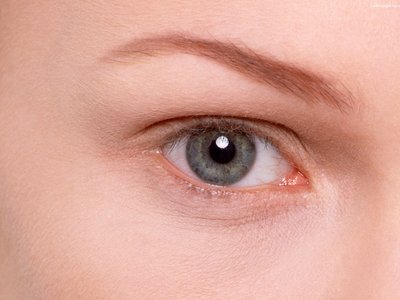 角膜塑形鏡對于眼睛的好處與弊端