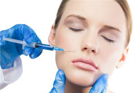 打了瘦臉針之后睡覺姿勢應該怎樣