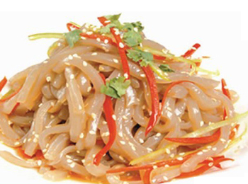 魔芋絲用來(lái)做素食涼菜的幾種方法-易網(wǎng)健康<a href=http://www.gyfww.com/jkys/ target=_blank class=infotextkey>養(yǎng)生</a>網(wǎng) 魔芋絲用來(lái)做素食涼菜的幾種方法