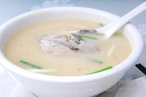 鯽魚湯有哪些簡(jiǎn)單的做法 鯽魚湯的簡(jiǎn)易做法-易網(wǎng)<a href=http://www.gyfww.com/ target=_blank class=infotextkey>健康養(yǎng)生</a>網(wǎng) 鯽魚湯有哪些簡(jiǎn)單的做法 鯽魚湯的簡(jiǎn)易做法