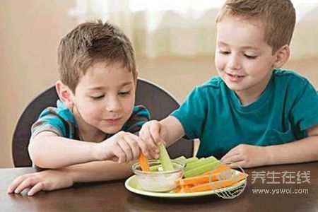 寶寶吃水果有什么好處?寶寶吃水果食用禁忌有哪些?