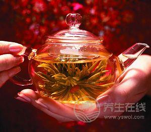 怎樣排毒養(yǎng)顏?怎樣讓體內(nèi)毒素?zé)o法沉積?