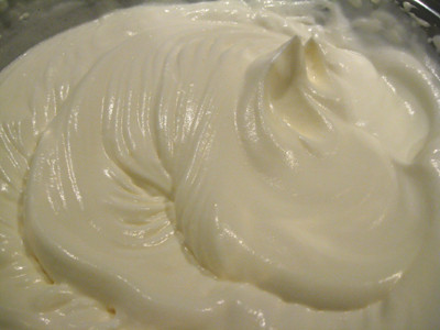 淡奶油出現結塊的現象是變質了嗎