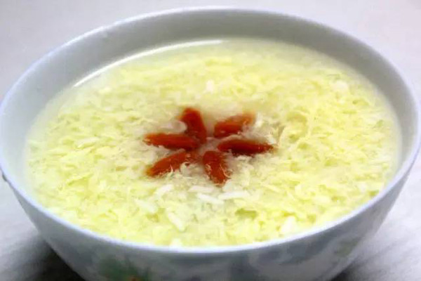 甜酒沖蛋的做法以及它的功效與禁忌-易網健康<a href=http://www.gyfww.com/jkys/ target=_blank class=infotextkey>養生</a>網 甜酒沖蛋的做法以及它的功效與禁忌